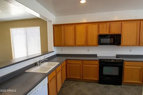 3381 W Thoreau Ln Photo 1