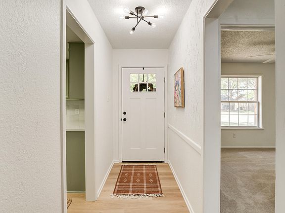 5th image of 5105 70th St