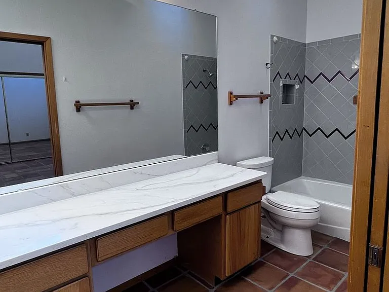5 Oriente Ct — Photo 21