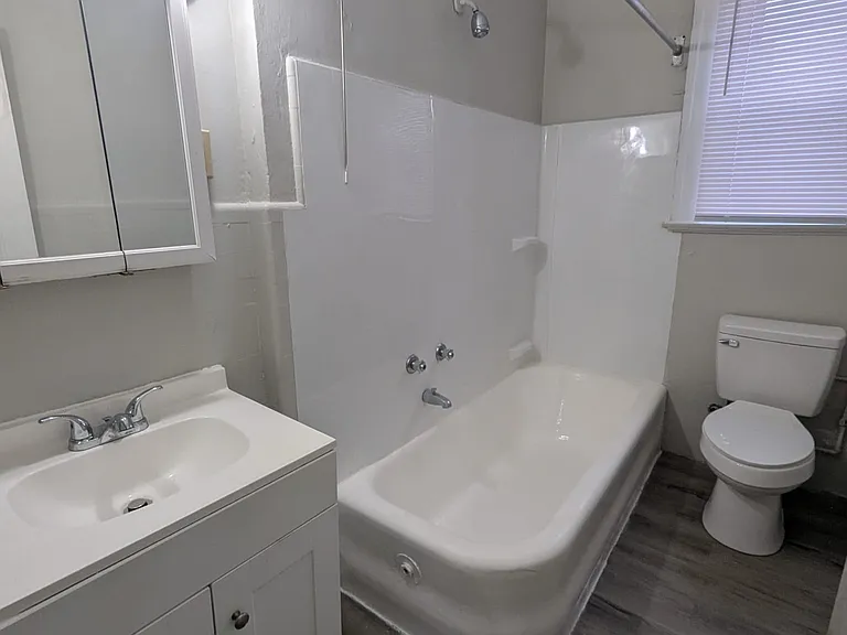 1579 Chapel St #304 — Photo 7