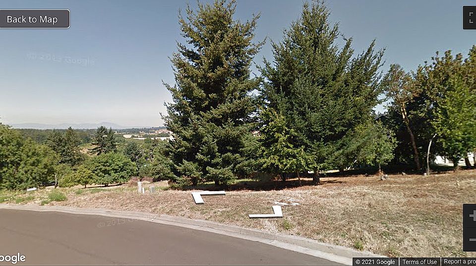 1st image of 223 School Ave
