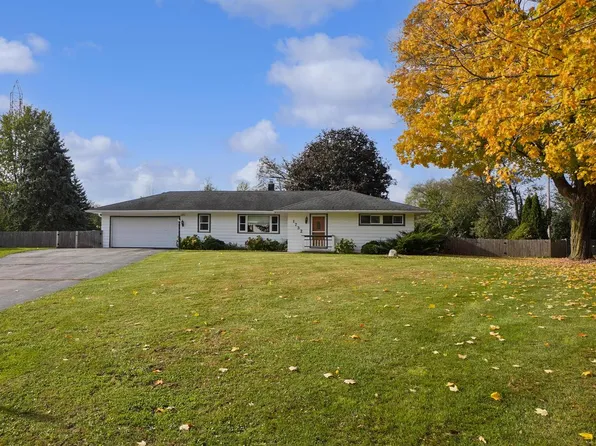 1732 South Craftsman DRIVE, New Berlin, WI 53146