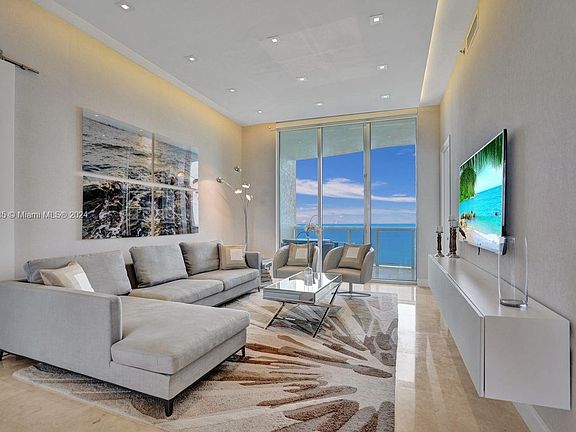 4th image of 15811 Collins Ave APT 3904