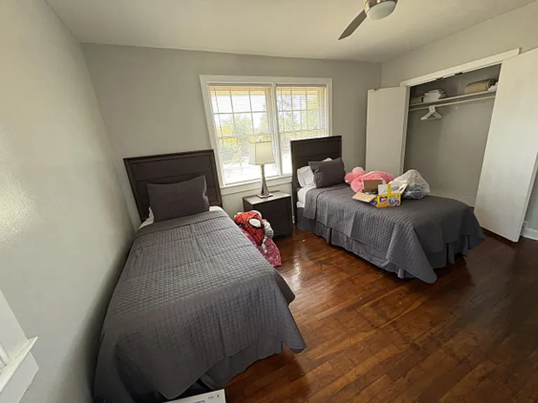 405 Woodrow Wilson Dr — Photo 2