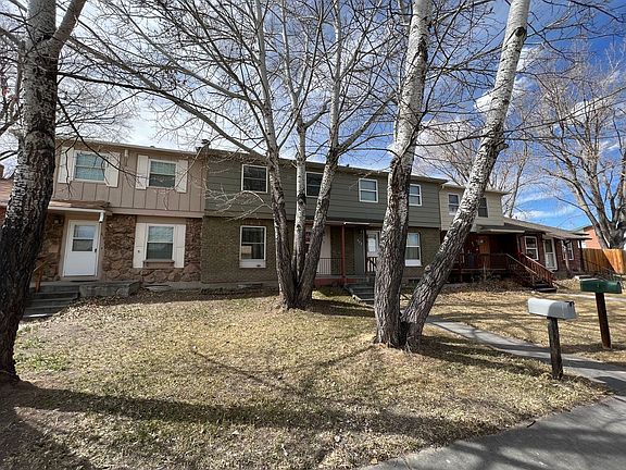 3rd image of 820 Mary Anne Dr