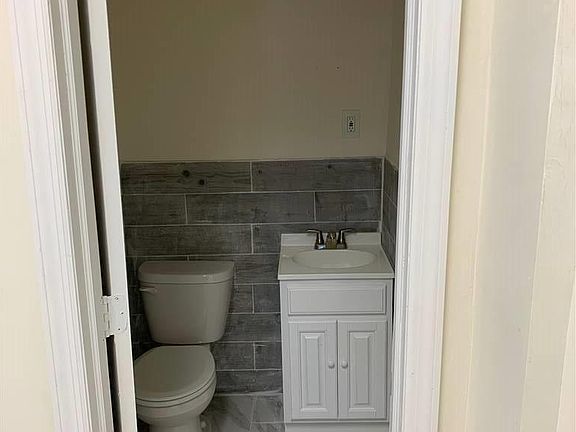 5th image of 14618 Rockaway Blvd