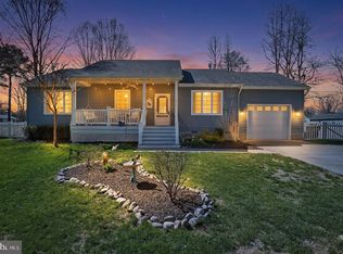 40426 Bay Dr, Mechanicsville, MD 20659