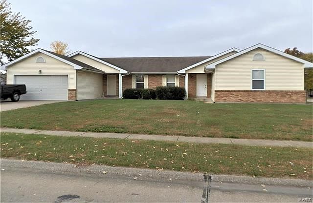 This photo shows the entire building. Unit 1081 Saint Matthew is on the left side.