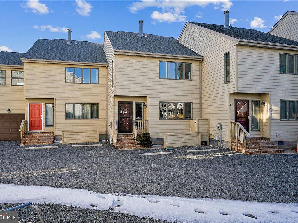 1st image of 2007 Bayard Ave APT 2