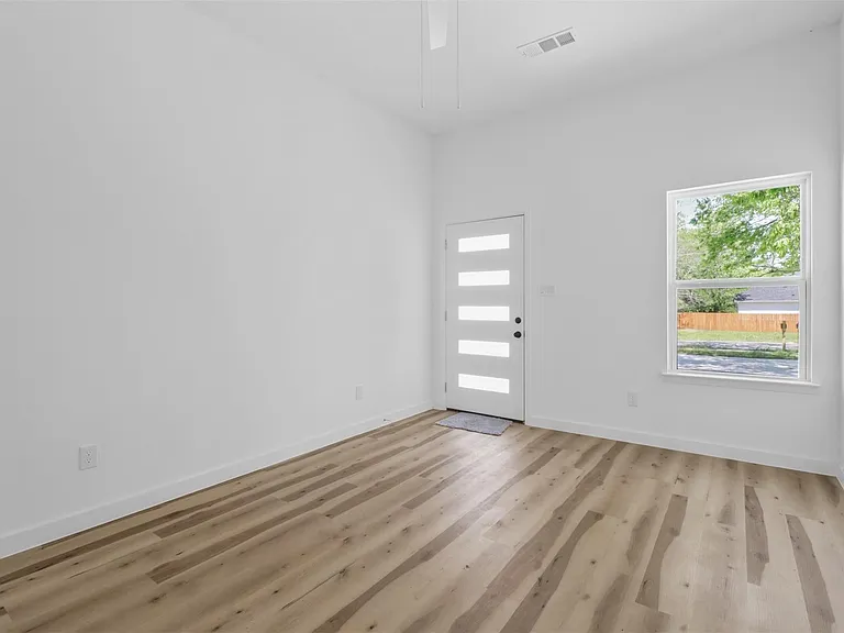 3507 Marshall St #C — Photo 17