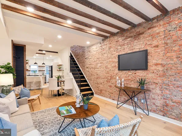 1813 S Rosewood St, Philadelphia, PA 19145