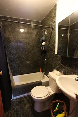 Rented by Dynamik Realty | media 21