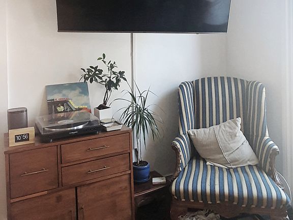 4th image of 603 Vanderbilt Ave APT 2B