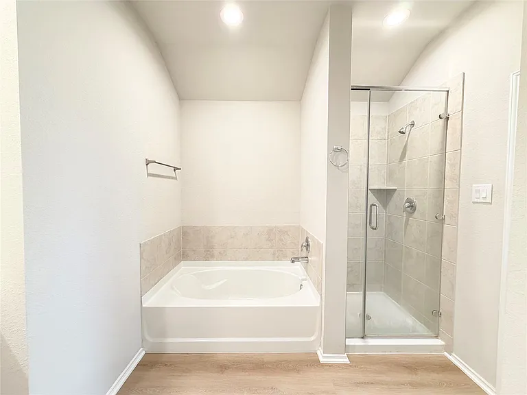 4311 Nervesa Dr — Photo 17