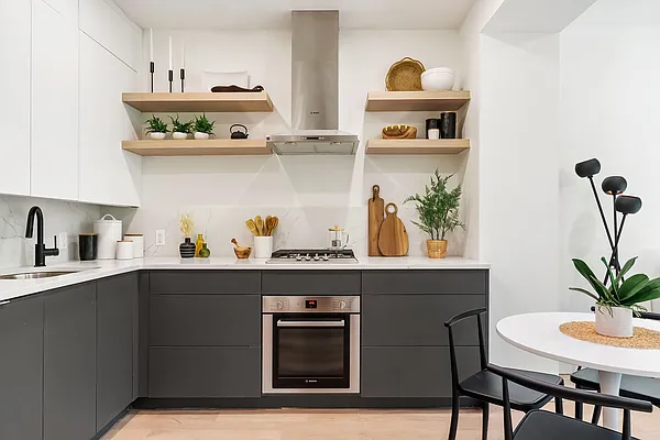 Sold by Compass | media 4