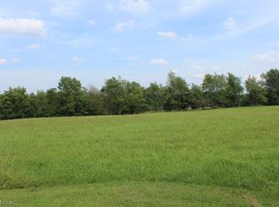 Horseshoe Ln, Weirton, WV 26062