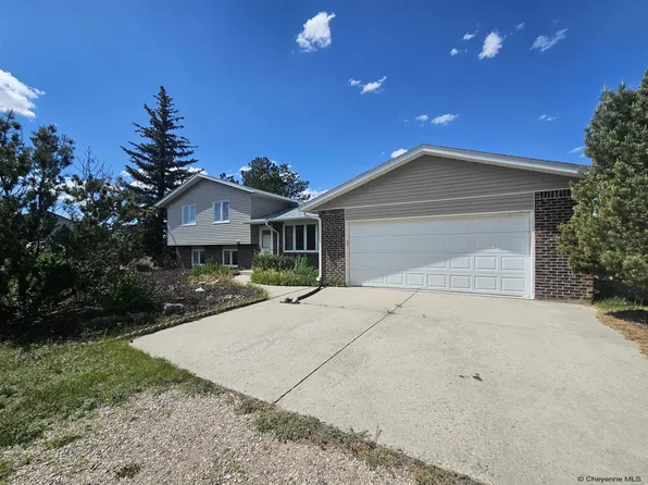 7810 Cox Rd, Cheyenne, WY 82009