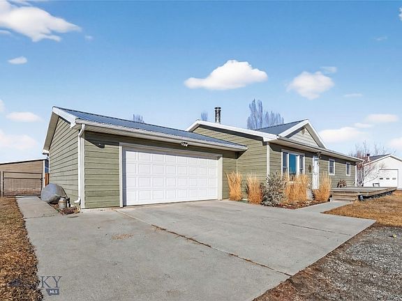 3rd image of 875 Nixon Gulch Rd