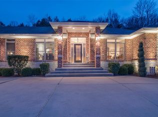 536 Overlook Terrace Ct, Eureka, MO 63025