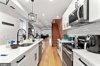 4th image of 721 N 40th St Floor 3