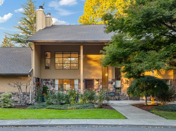 4935 SW Chestnut Pl, Beaverton, OR 97005