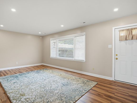 4th image of 1200 Cooper Dr