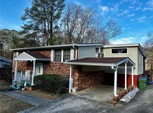 3585 Meadowridge Dr SW, Atlanta, GA 30331