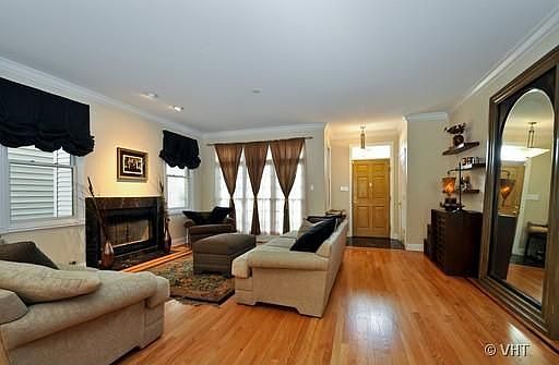 2nd image of 1738 W Wellington Ave #1