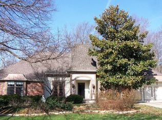 8406 Reinhardt Ln, Leawood, KS 66206