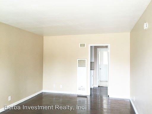 3rd image of 400 W 20th St