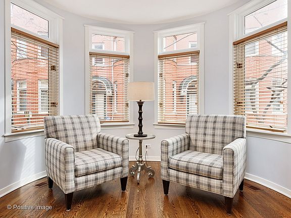 5th image of 2935 N Lakewood Ave #2935