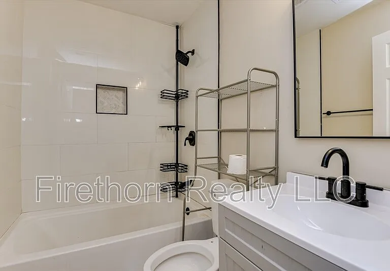 1006 Skyview Dr — Photo 15