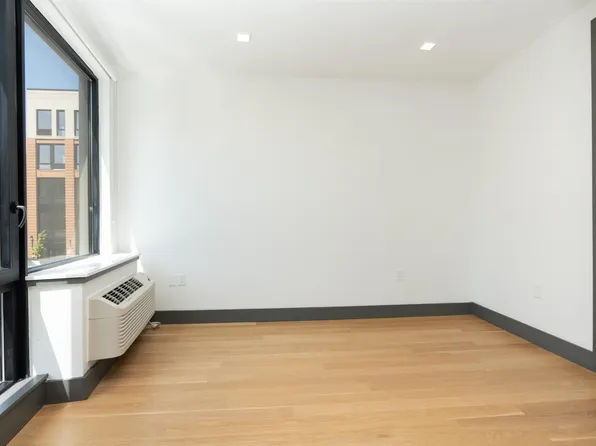 424 Arlington Avenue image 20 of 25