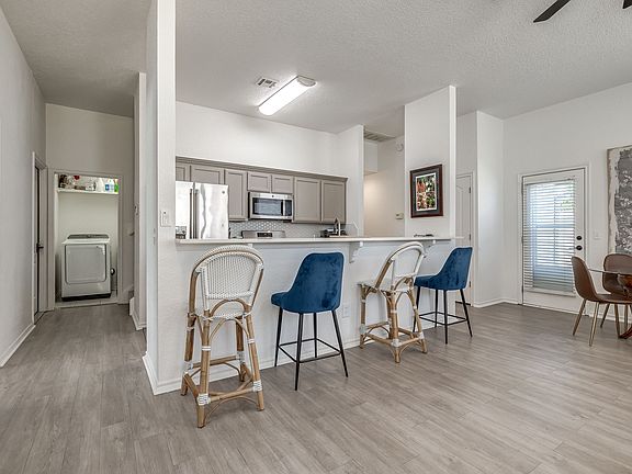 5th image of 3833 Ives Way