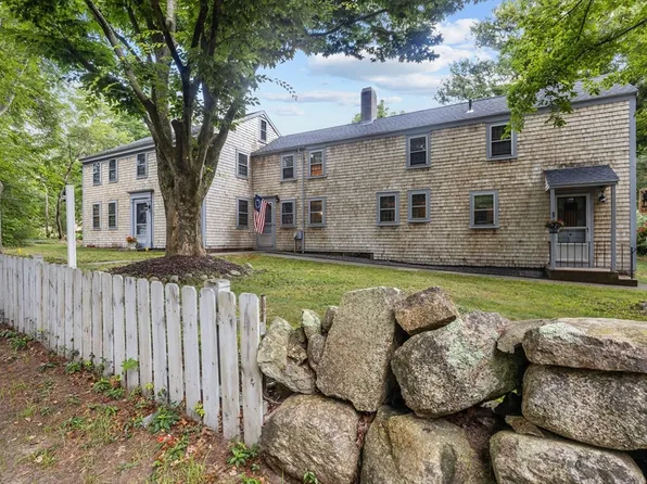 687 Main St, Wareham, MA 02571