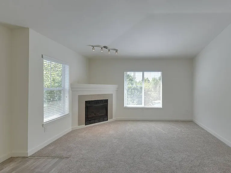 Sunfield Lakes — Photo 11