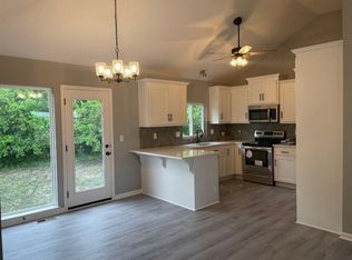 200 Tanner Dr, Belton, MO 64012