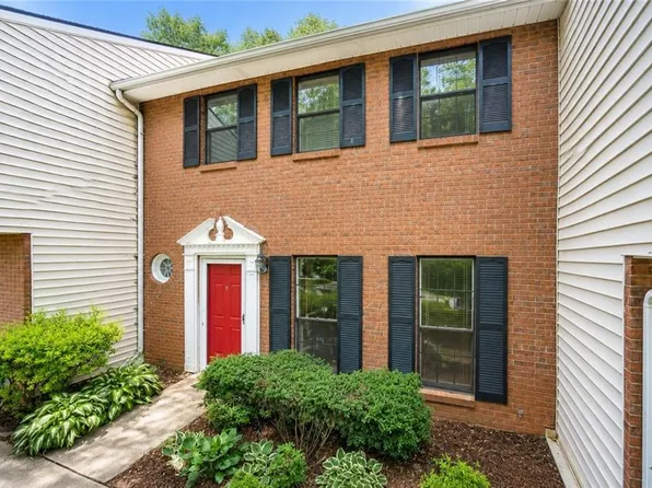 3190 Cape Cir, Alpharetta, GA 30009