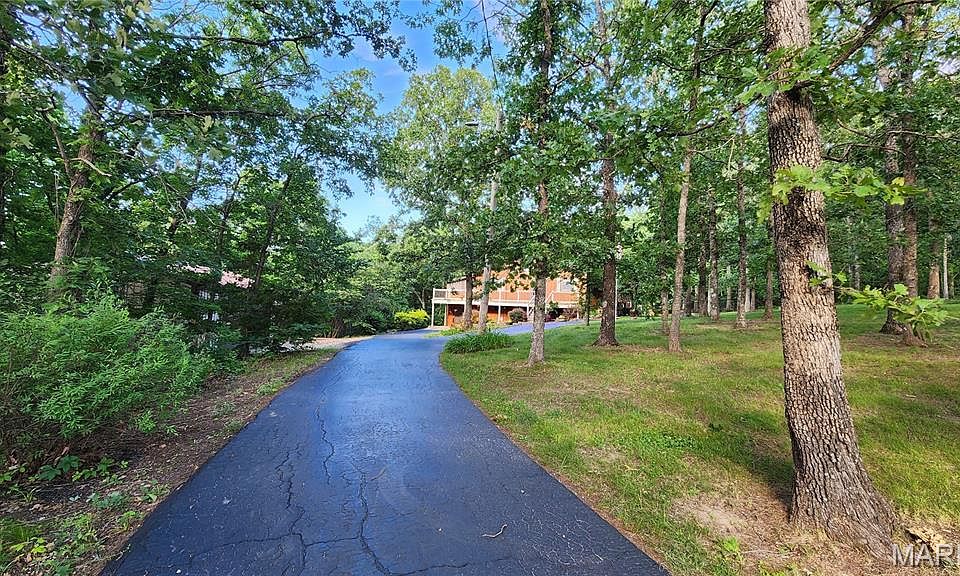 1st image of 1228 Estates Ln