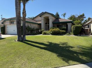 10107 Boone Valley Dr, Bakersfield, CA 93312