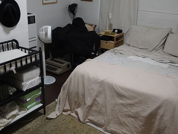 2nd image of 1437 N Bosworth Ave APT 1F