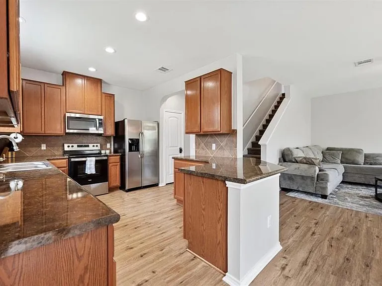 188 Rummel Dr — Photo 8