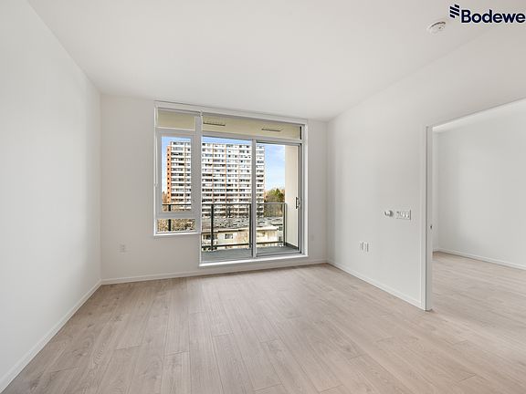 3rd image of 6300 Minoru Blvd