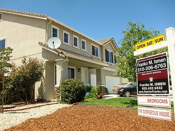 3rd image of 1974 Canyon Oaks Cir