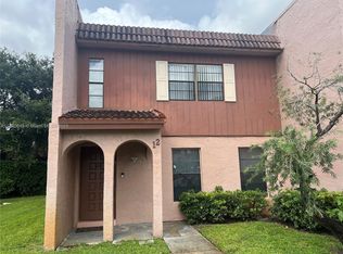 Valencia Village, Davie, FL 33324