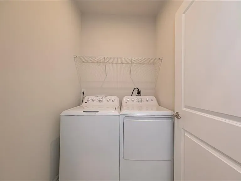 504 Florida Blvd — Photo 21