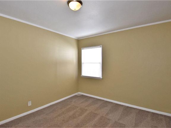 4th image of 1317 W 81st Pl