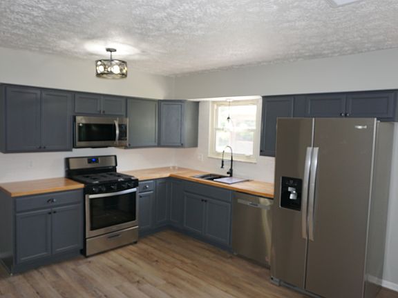 4th image of 2110 S Emerson Ave