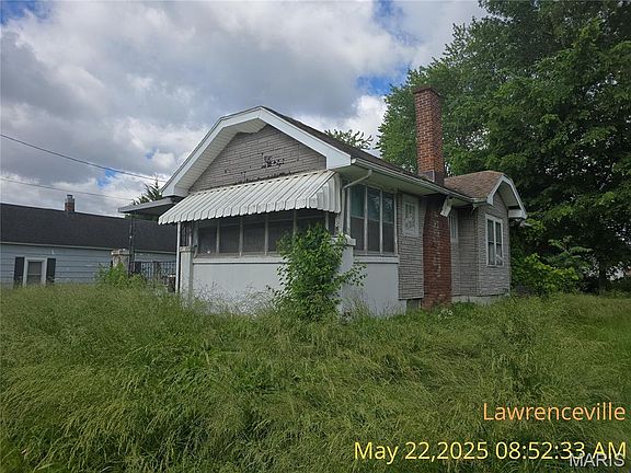 2nd image of 1015 15th St