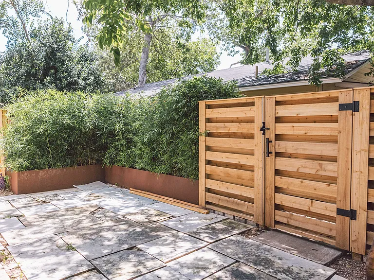 2419 Wilson St — Photo 5